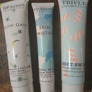 Skin Pristine Makeup Melting Cream Cleanser - White and Blue